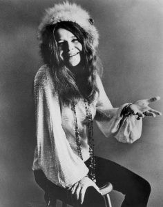 janis_joplin_seated_1970