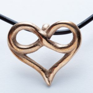 Polyamorie hangertje brons