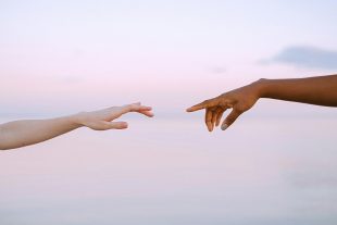 Is je familielid of goede vriend polyamoreus? Een onderzoek.